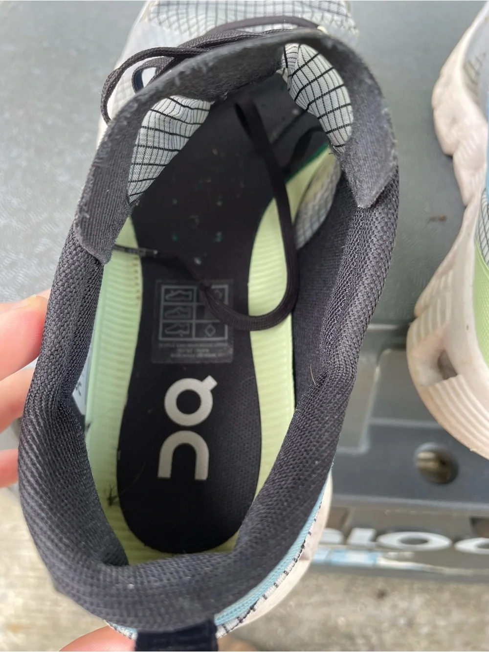 On Clouds X Shift Women’s size 8.5